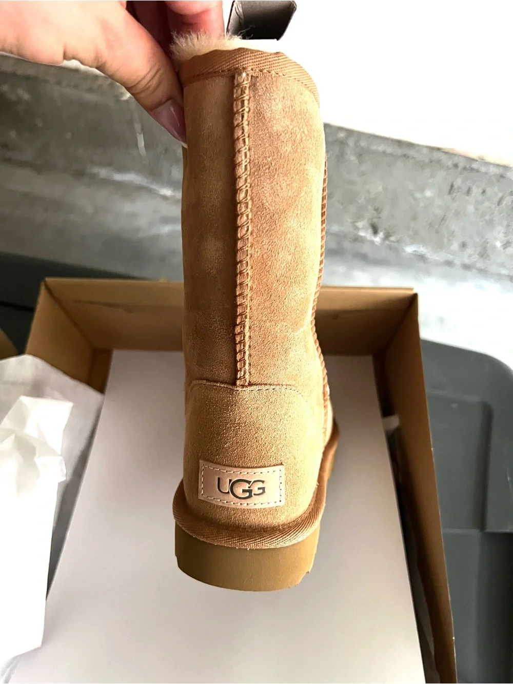 UGG Chestnut Classic Short Suede Boot